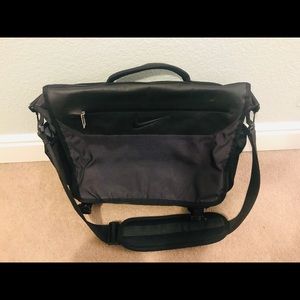 Nike Golf Men’s Messenger Man-bag